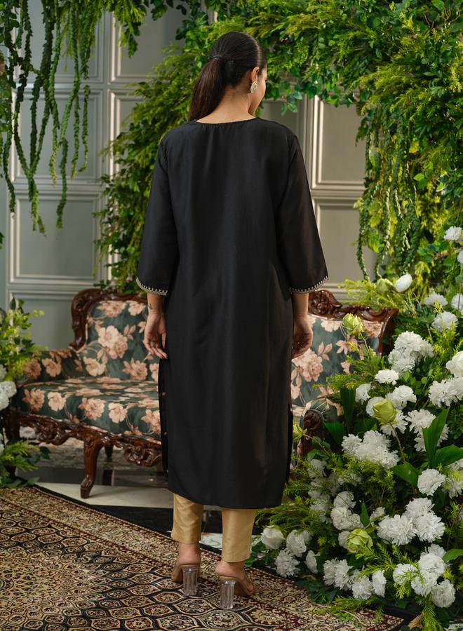 دي دبليو كورتا مستقيمة من الحرير الخام ومطرزة بخيوط للنساء - Image 4